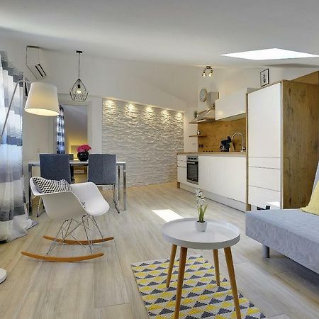 Apartment Niko 普拉 外观 照片